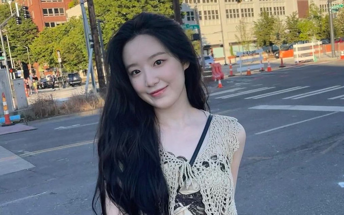 Một nữ ca sĩ bị 'ném đá' vì lời chúc kém duyên đến người hâm mộ sắp kết hôn Ảnh 2