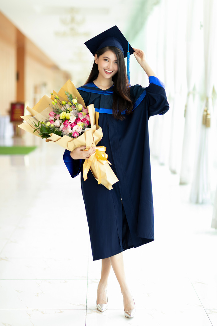 Á hậu Thùy Dung là cựu sinh viên ĐH Ngoại Thương cơ sở TP.HCM