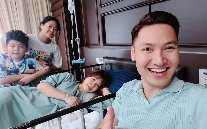 Gia đình Mạnh Trường hạnh phúc chào đón nhóc tỳ thứ 3 Ảnh 2