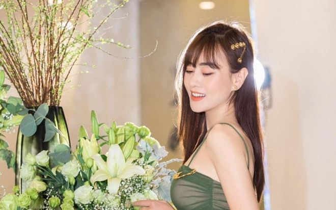 Phương Oanh vội lấp liếm khi tiếp tục bị bắt lỗi chính tả, vợ Shark Bình được khen trình độ hơn hẳn Ảnh 2