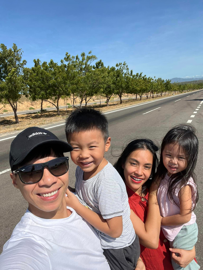 Hai nhóc tỳ là tài sản lớn nhất của vợ chồng Quốc Nghiệp - Ngọc Mai.