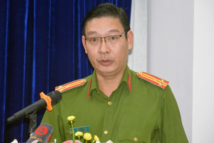 Thượng tá Phan Bửu Kiếm, Trưởng Phòng Cảnh sát Hình sự Công an tỉnh Cà Mau thông tin vụ việc. Ảnh: VietNamNet