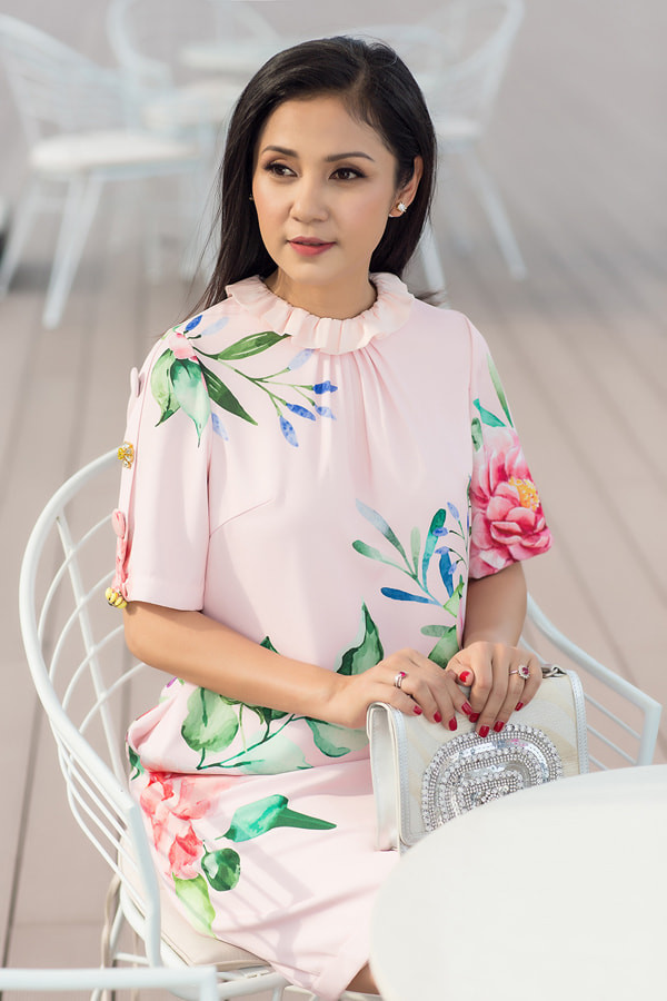 Việt Trinh.