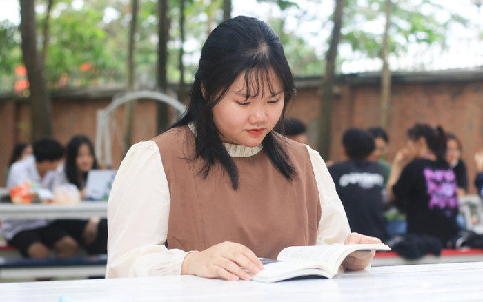 Nữ thủ khoa nhận cùng lúc 2 bằng đại học từng sốc vì trượt nguyện vọng yêu thích Ảnh 2