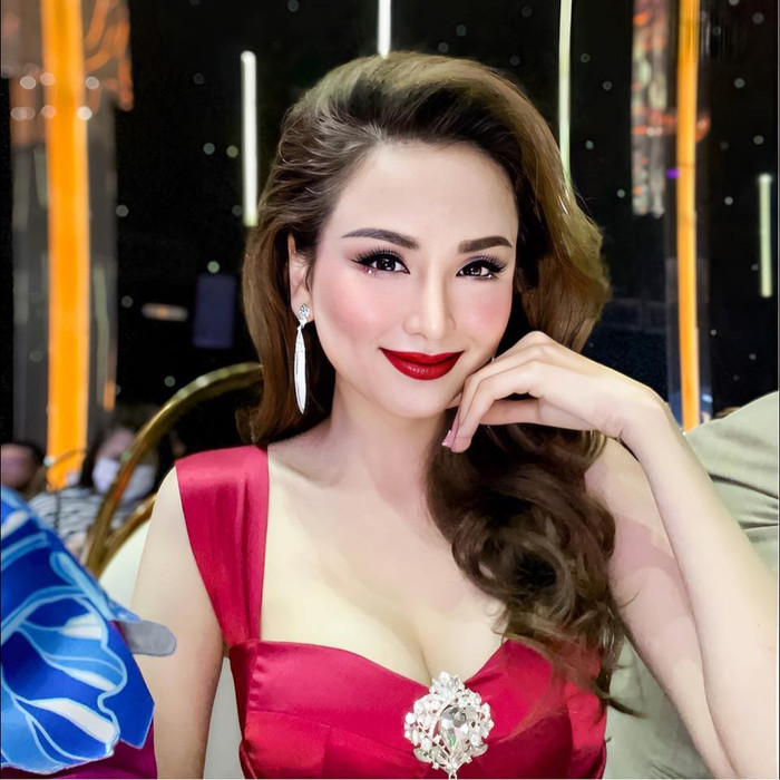 Theo như lời Diễm Hương chia sẻ, người bán hàng có hành động như vậy vì nghĩ con trai cô không có tiền.