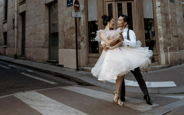 Bộ ảnh cưới thơ mộng, đậm chất dancesport của cặp đôi Khánh Thi - Phan Hiển Ảnh 2