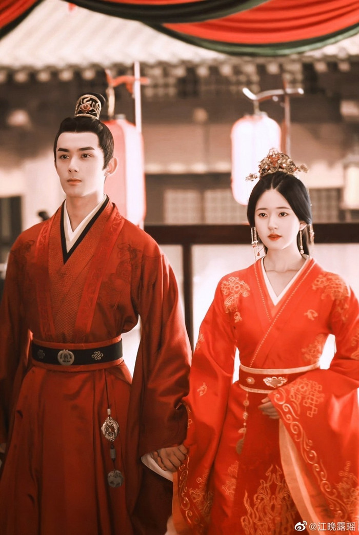 King và Queen đêm hội Weibo 2022: Tiêu Chiến - Dương Tử đọ 'nhân khí' với Ngô Lỗi - Triệu Lộ Tư Ảnh 5