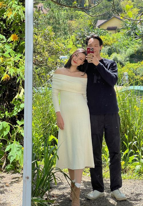 MC Hoàng Oanh và em trai