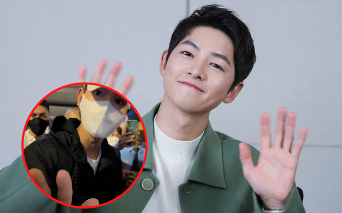 Song Joong Ki xả thân cứu fan trước nguy cơ bị giẫm đạp ở đám đông Ảnh 2