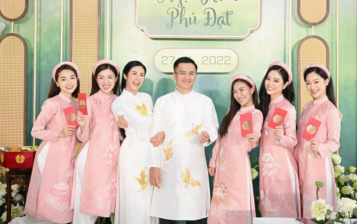 Hé lộ dàn bê tráp 'cực phẩm' trong lễ ăn hỏi của hoa hậu Ngọc Hân Ảnh 2