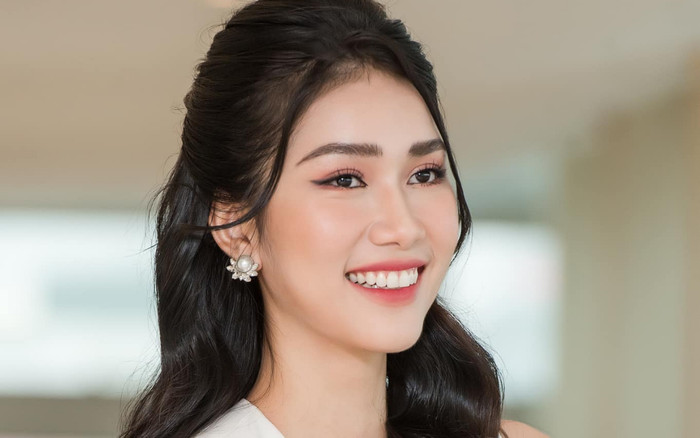 Á hậu Phương Anh trước thềm 'xuất khẩu': Thủ khoa đầu ra đại học, thông thạo nhiều thứ tiếng Ảnh 2