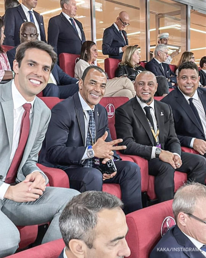 Ronaldo “béo”, Kaka, Cafu, Roberto Carlos dự khán trận Brazil và Thuỵ Sĩ. Ảnh: ESPN