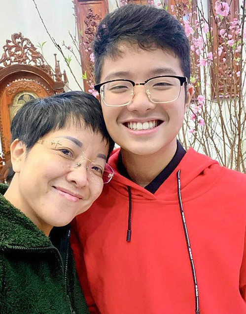 Con trai Thảo Vân tên thật là Gia Bảo, biệt danh là Tít. 