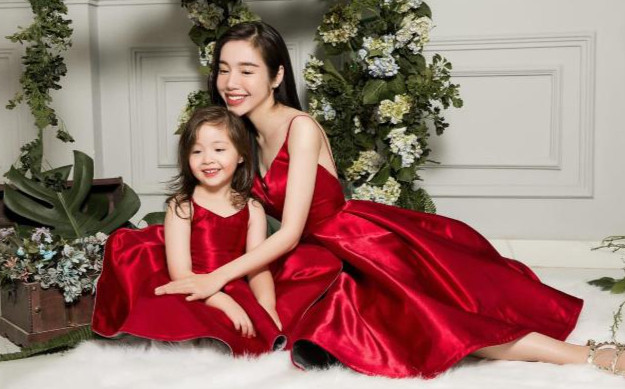 Elly Trần nhắn nhủ con gái cố gắng làm việc phụ mẹ vì 'chén cơm manh áo' Ảnh 2