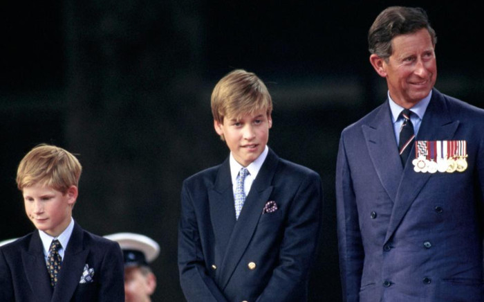 Vua Charles III yêu cầu các con trai phải mặc vest khi ăn sáng Ảnh 2