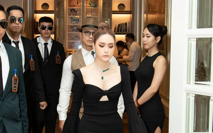 Vướng ồn ào liên tục những ngày gần đây, Đoàn Di Băng ấm ức khóc sưng mắt, ước không ai biết đến mình Ảnh 2