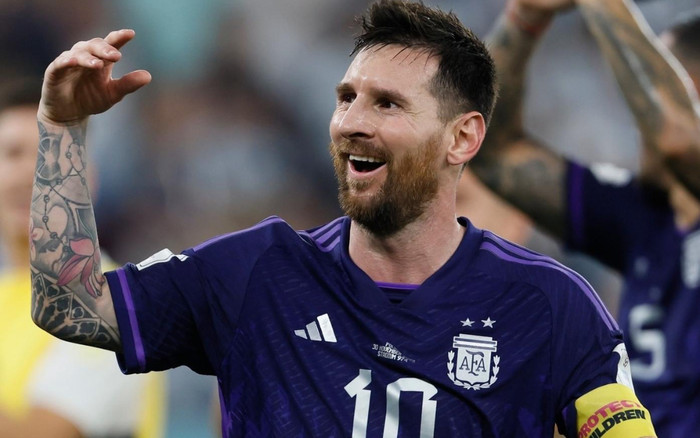 Argentina đứng đầu bảng trong ngày Messi sút hỏng phạt đền Ảnh 2