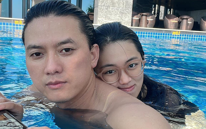 Quách Ngọc Tuyên tung khoảnh khắc tình bể bình bên vợ trẻ, ôn lại kỉ niệm thuở yêu nhau Ảnh 2