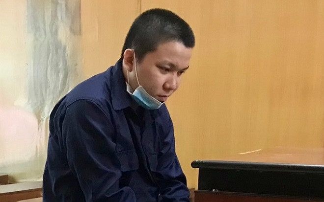 Dừng xe đưa giấy tờ cho người thân, người đàn ông nằm gục dưới nhát dao của gã đi đường Ảnh 2