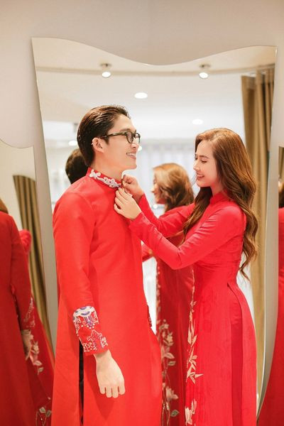 Đình Tú và Huyền Lizzie từng không ít lần vướng vào nghi vấn 'phim giả tình thật' bởi diễn xuất tự nhiên trong phim và có mối quan hệ tốt đẹp ở ngoài đời.