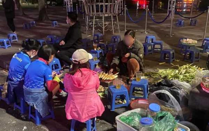 Cơ quan chức năng vào cuộc vụ củ khoai giá 80.000 đồng ở Hồ Gươm: Xử lý nghiêm nếu có vi phạm Ảnh 2