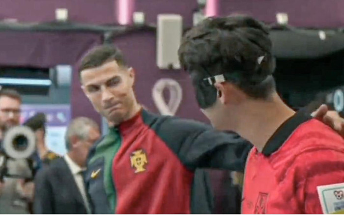 Ronaldo nổi giận nói cầu thủ Hàn Quốc hãy im đi Ảnh 2
