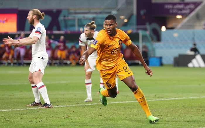 Hà Lan 'cuốn bay' Mỹ, gặp Argentina của Messi ở tứ kết Ảnh 2