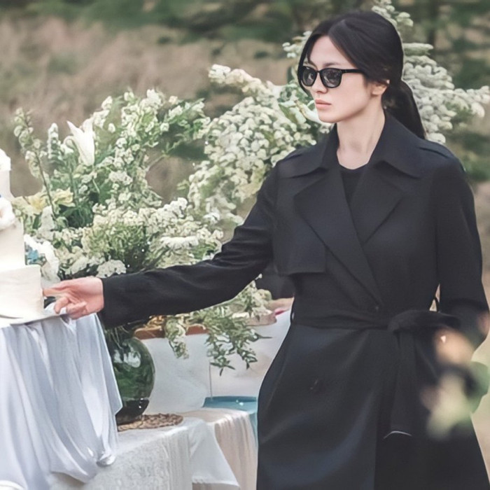 Song Hye Kyo ẩn ý không ghen tị chuyện Son Ye Jin sinh con cho Hyun Bin, Song Joong Ki thành công Ảnh 2