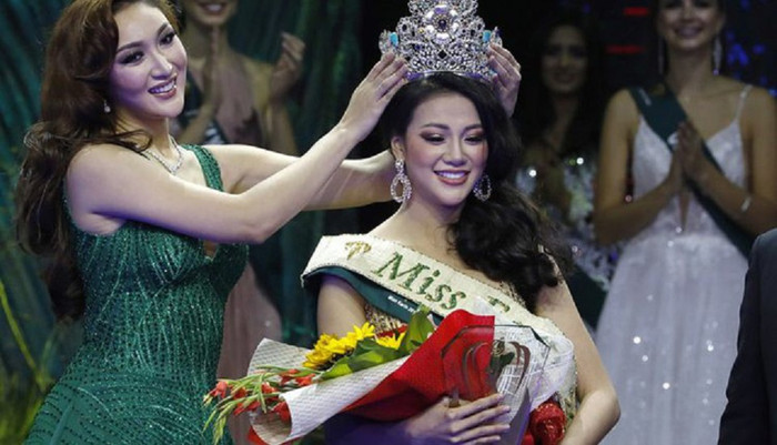 Nhận không ra Miss Earth 2018 với gương mặt như búp bê, gây chấn động với vòng eo siêu nhỏ Ảnh 1