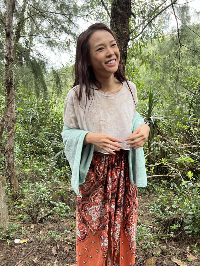 Sam khiến khán giả xót xa với hình ảnh khuôn mặt sưng vù, tay chân đầy vết thương lúc đóng phim Ảnh 7