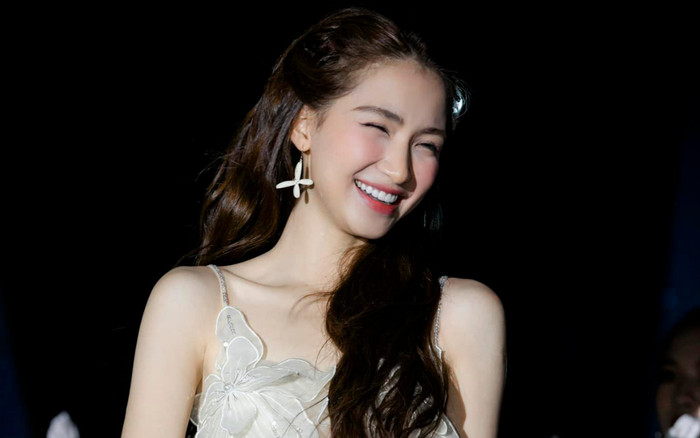 Đang bán hàng online nhưng bị dân mạng khuyên 'mang bầu lần 2', Hòa Minzy phản ứng ra sao? Ảnh 2