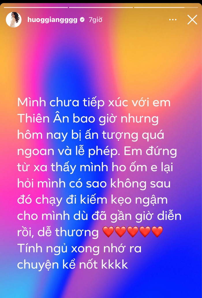 Lần đầu gặp Thiên Ân, Hương Giang bị ấn tượng bởi tính cách thân thiện, tốt bụng của đàn em.