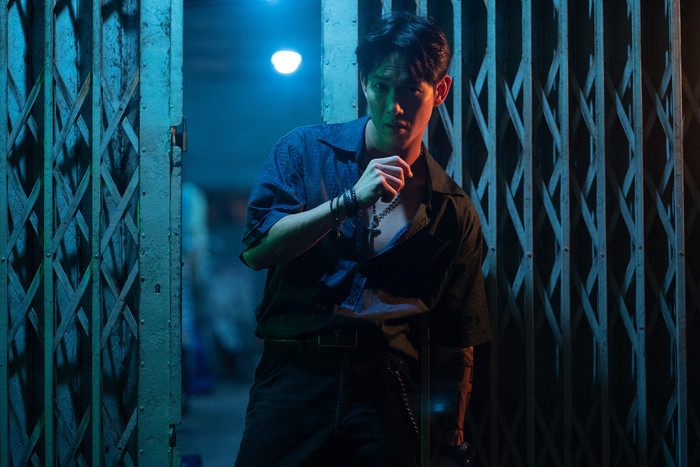 Song Luân xuất hiện trong siêu phẩm điện ảnh mùa cuối năm của nhà sản xuất Ngô Thanh Vân.