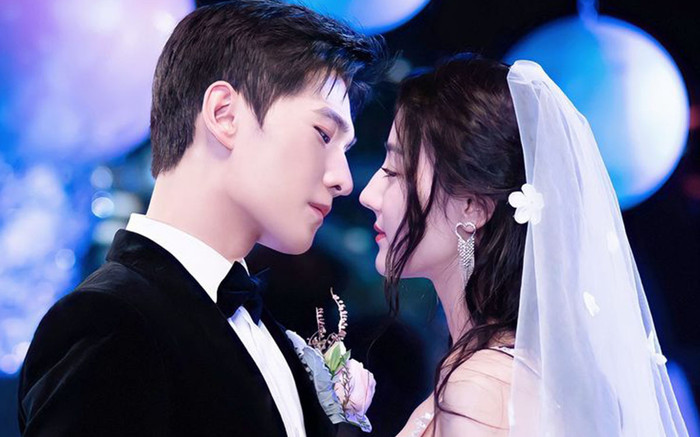 Dương Dương công khai bạn gái không phải Địch Lệ Nhiệt Ba nhưng được dân tình ủng hộ? Ảnh 2