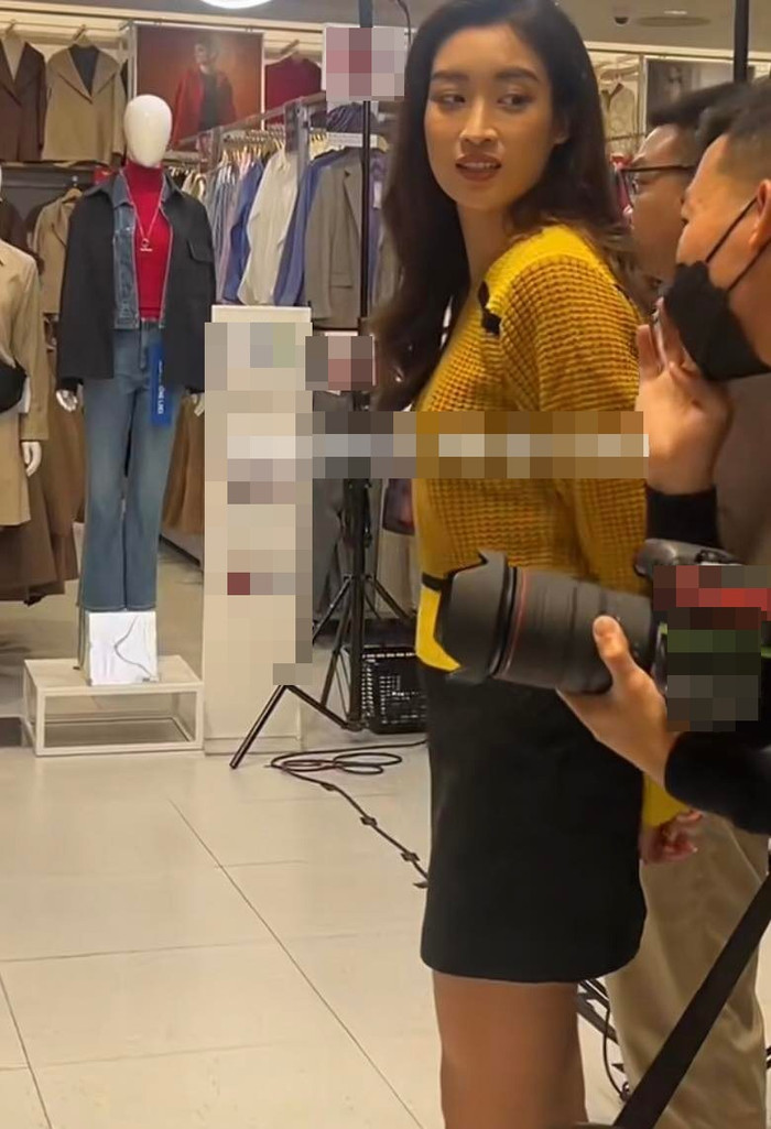 Đỗ Mỹ Linh đẹp bất chấp cam thường sau tin đồn mang thai, ghi điểm với với phong cách giản dị