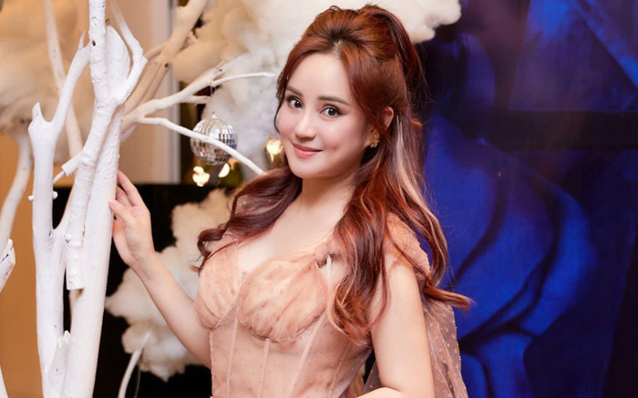 Ca sĩ Vy Oanh phẫu thuật tuyến giáp Ảnh 2
