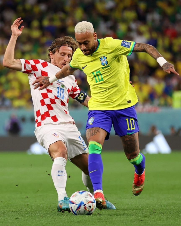 Brazil của Neymar đã gặp rất nhiều khó khăn trước lối chơi kỹ luật của Croatia.
