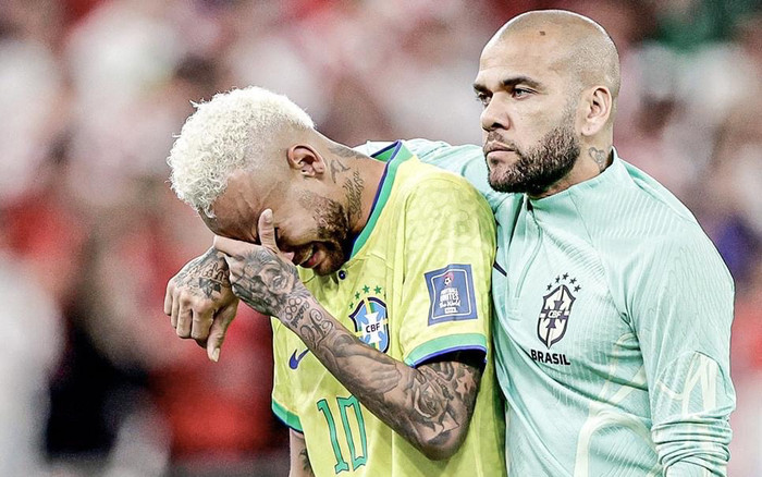 Neymar khóc nức nở sau khi Brazil bị Croatia tiễn về nước Ảnh 2