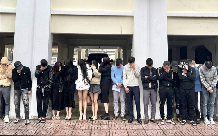 26 nam thanh nữ tú tụ tập 'thác loạn' tại quán bar ở Hà Tĩnh Ảnh 2