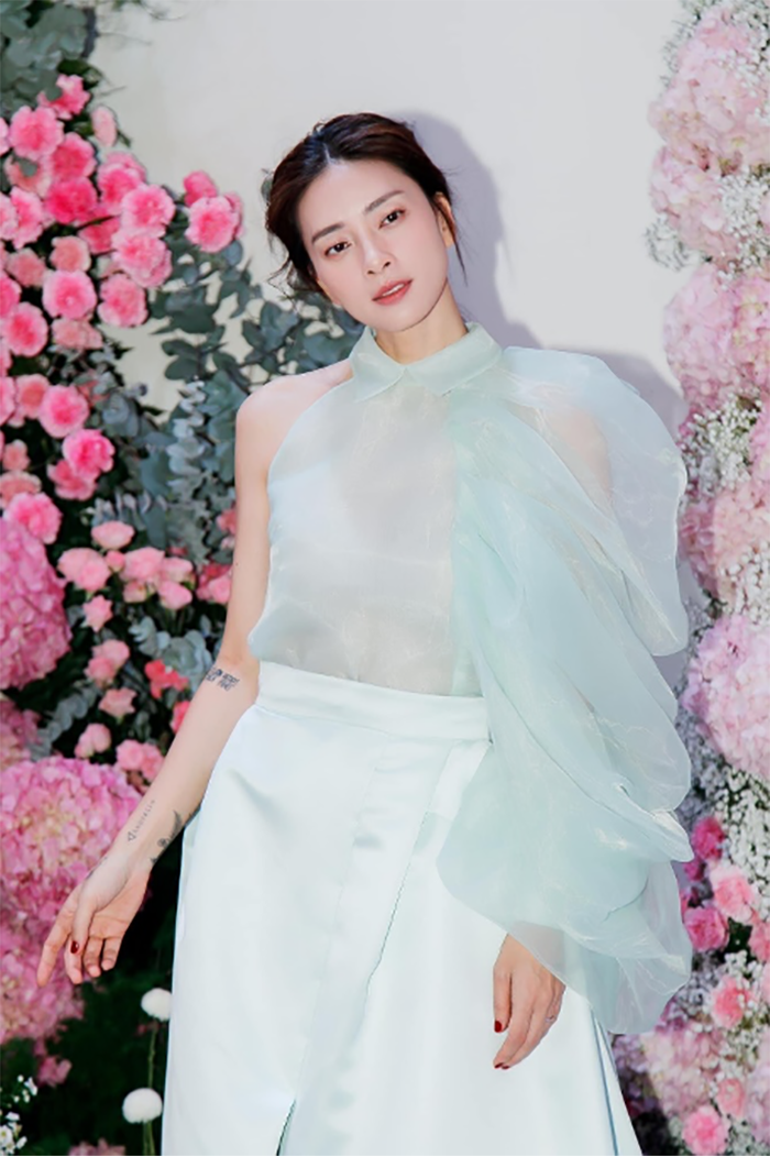 H'Hen Niê có hành động tinh tế khi 'đọ sắc' cùng Ngô Thanh Vân Ảnh 1