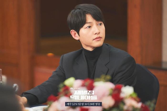 Song Joong Ki chính thức 'bay màu' trong Cậu Út Nhà Tài Phiệt? Ảnh 1