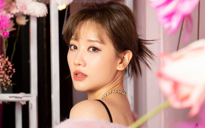 Nối tiếp Trấn Thành, đến lượt Hari Won cũng ra sức 'mai mối' cho đồng nghiệp Ảnh 2