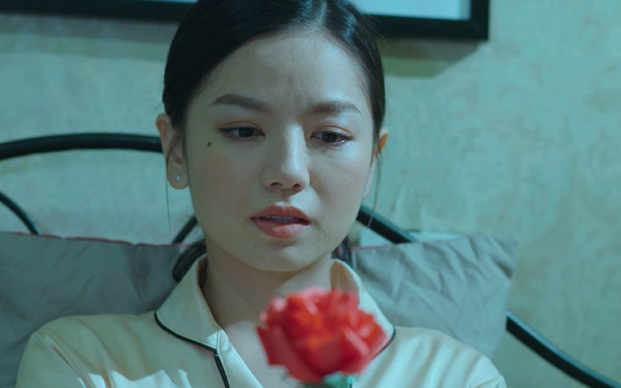 Hoa Hồng Giấy: Phong Linh 'bật đèn xanh' cho Trung Kiên, liệu có happy ending? Ảnh 2