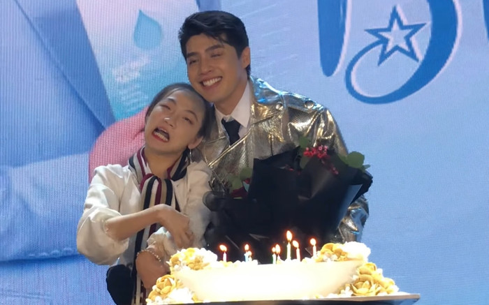 Noo Phước Thịnh được fan khuyết tật tới tận nơi mừng sinh nhật Ảnh 2