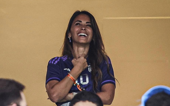 Messi nói về vợ sau khi Argentina vào chung kết: 'Vợ và các con là quan trọng nhất với tôi' Ảnh 2