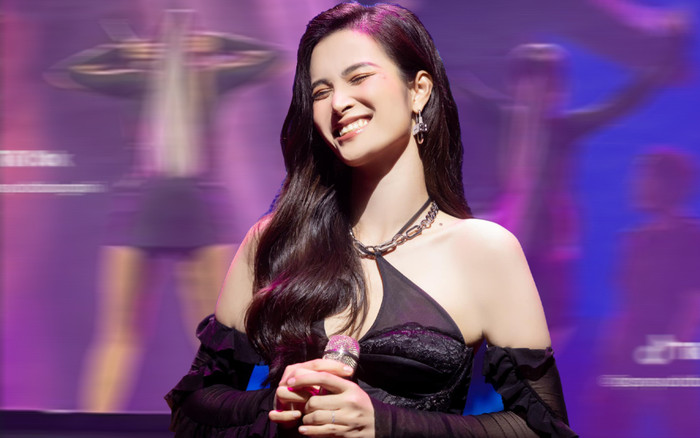 Đông Nhi khoe vũ đạo cực gợi cảm, nam dancer bên cạnh liền không giấu nổi cảm xúc Ảnh 2