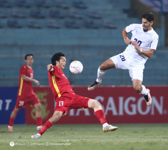 Tuy nhiên, tuyển Việt Nam không cho thấy được lối chơi mạch lạc và thiếu các miếng đánh nguy hiểm về phía đội khách.