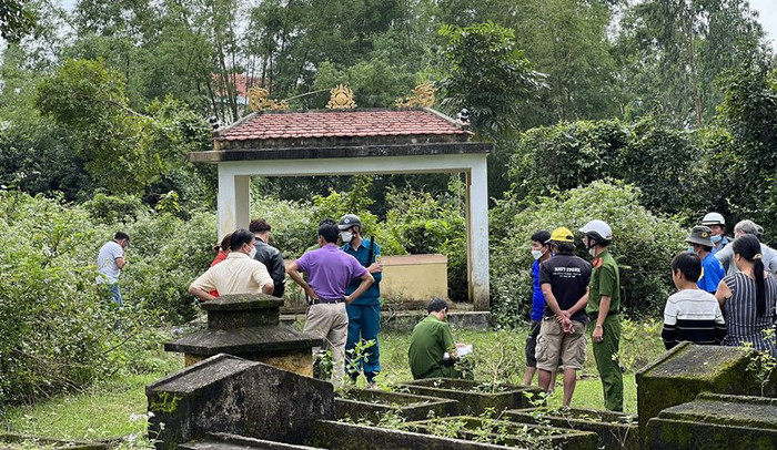 Hiện trường phát hiện thi thể đang phân hủy. Ảnh: Infonet