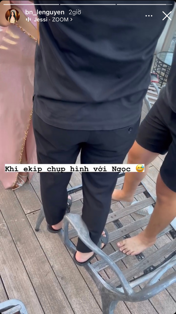 Đôi khi ê-kíp khá chật vật để set góc chụp và ra lò những tấm ảnh ưng ý cho Bảo Ngọc.