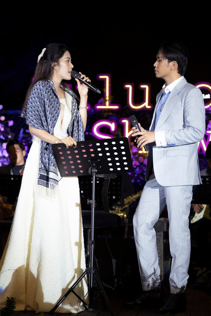 Cô và Bạch Công Khanh thuở còn 'mặn nồng' ở trên sân khấu